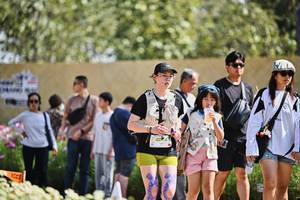 BIB: 
                            <button type="button" onclick="openModal(27798513)" class="btn btn-primary btn-sm float-right btn-popup" data-toggle="modal" data-target=".modal-high-quality">
                        <i class="fas fa-shopping-cart"></i> Add to Cart
                    </button>
                                            <button type="button" onclick="isThisMe(27798513, true)" class="btn btn-success btn-sm float-right btn-popup btn-isme hidden" data-toggle="tooltip" data-placement="bottom" title="นี่คือรูปของคุณใช่ไหม คลิกที่นี่เพื่อเอาเข้าอัลบั้ม">
                        <i class="fas fa-plus"></i> Add to album
                    </button>
                    <button type="button" onclick="isThisMe(27798513, false)" class="btn btn-warning btn-sm float-right btn-popup btn-isnotme hidden">
                        <i class="fas fa-ban"></i> Remove from album
                    </button>